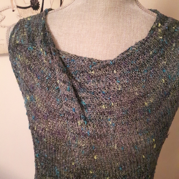 Sweater - Picture 3 of 3